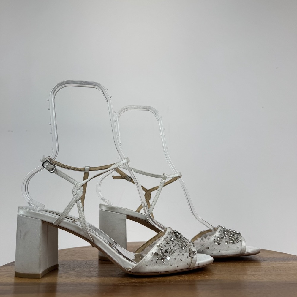 New Womens Badgley Mischka Blaine Embellished White Block Heeled Sandals Size 10